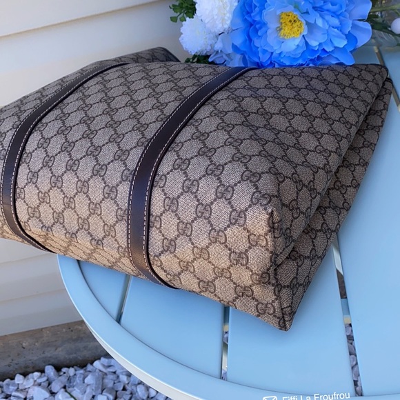 Authentic Gucci tote - Picture 11 of 16